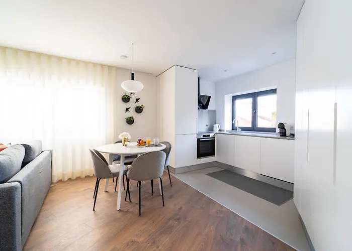 Joao Da Ponte - T1 Altice Forum By House And People